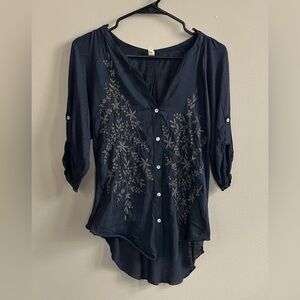 Tiny embroidered button-down navy silk blend blouse size medium
